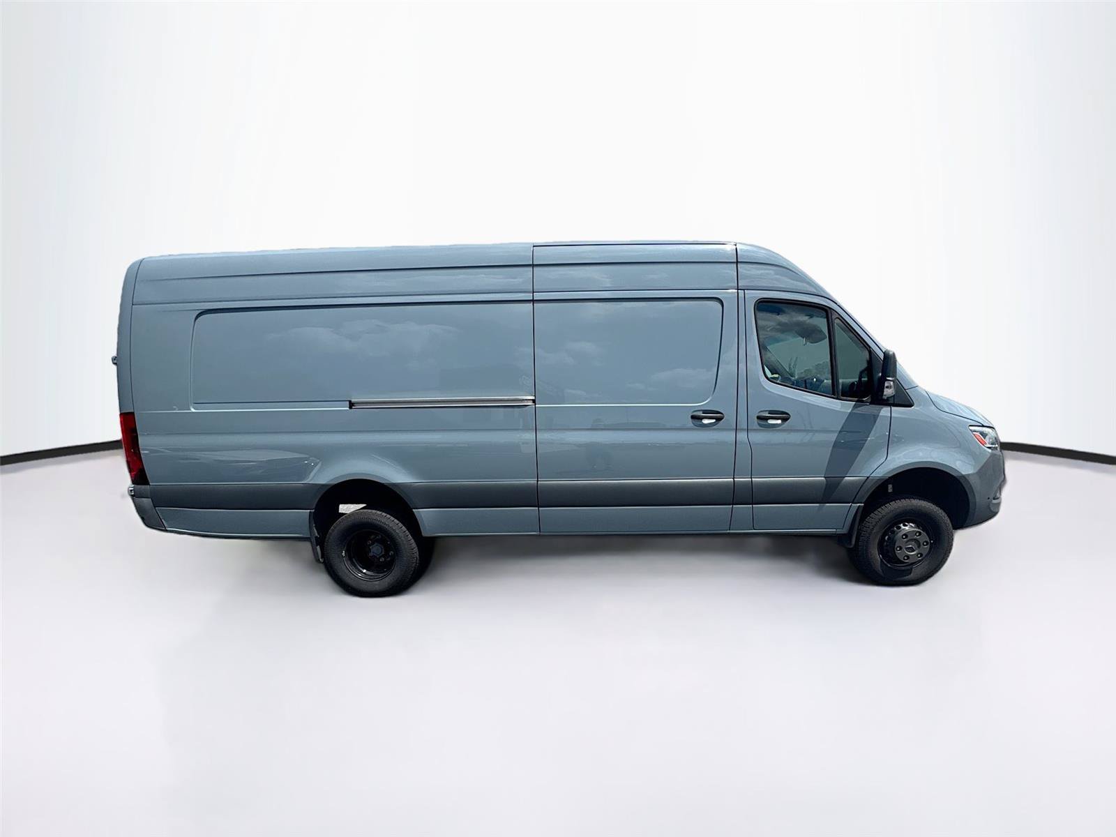 Used 2024 Mercedes-Benz Sprinter 3500 w/ Parking Package image 6