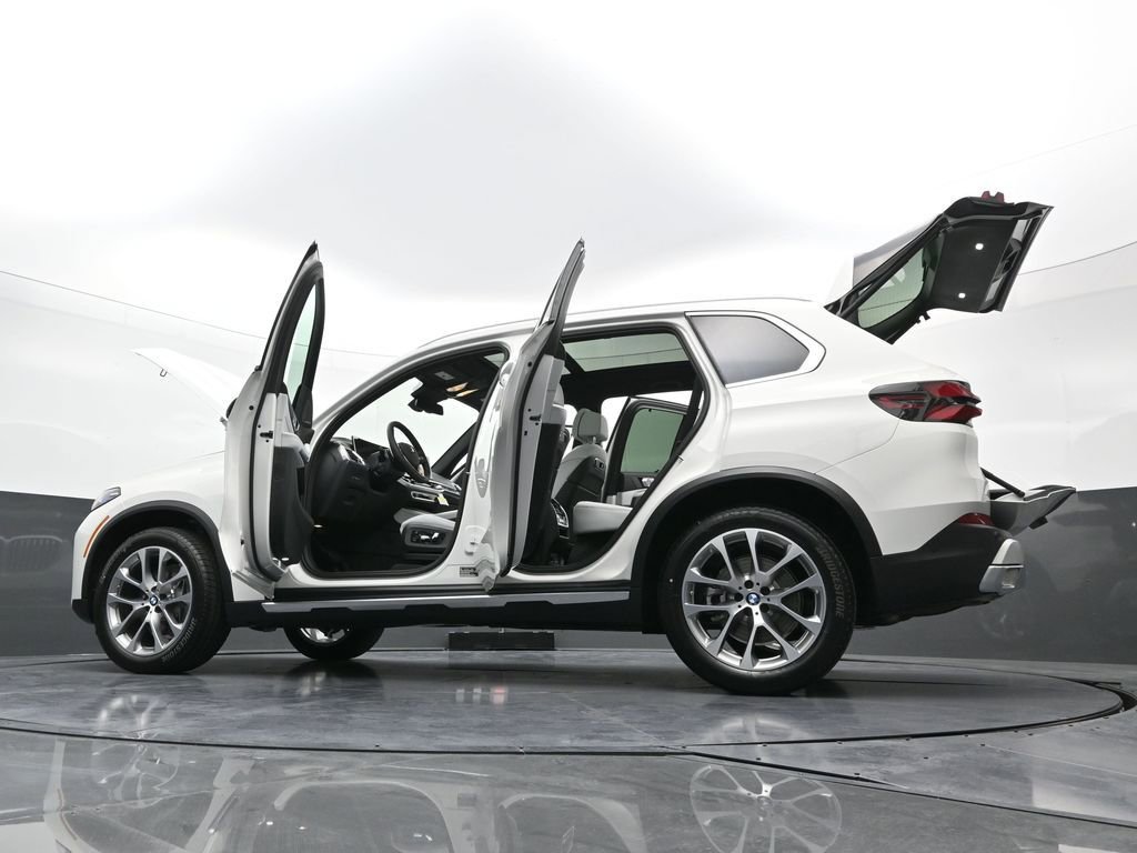 New 2026 BMW X5 xDrive40i image 42