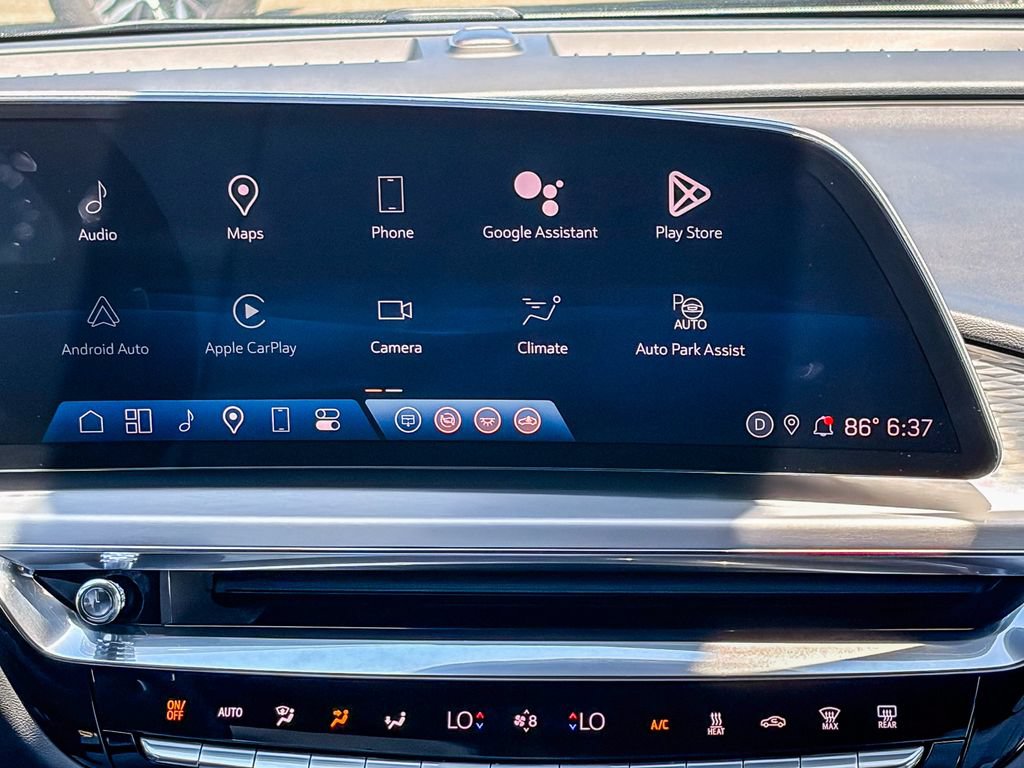Certified 2024 Cadillac Lyriq Luxury AWD/4WD image 13