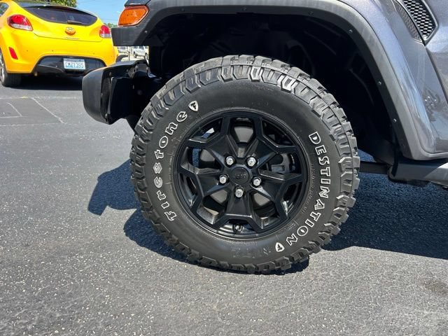 Used 2022 Jeep Gladiator Sport AWD/4WD image 9
