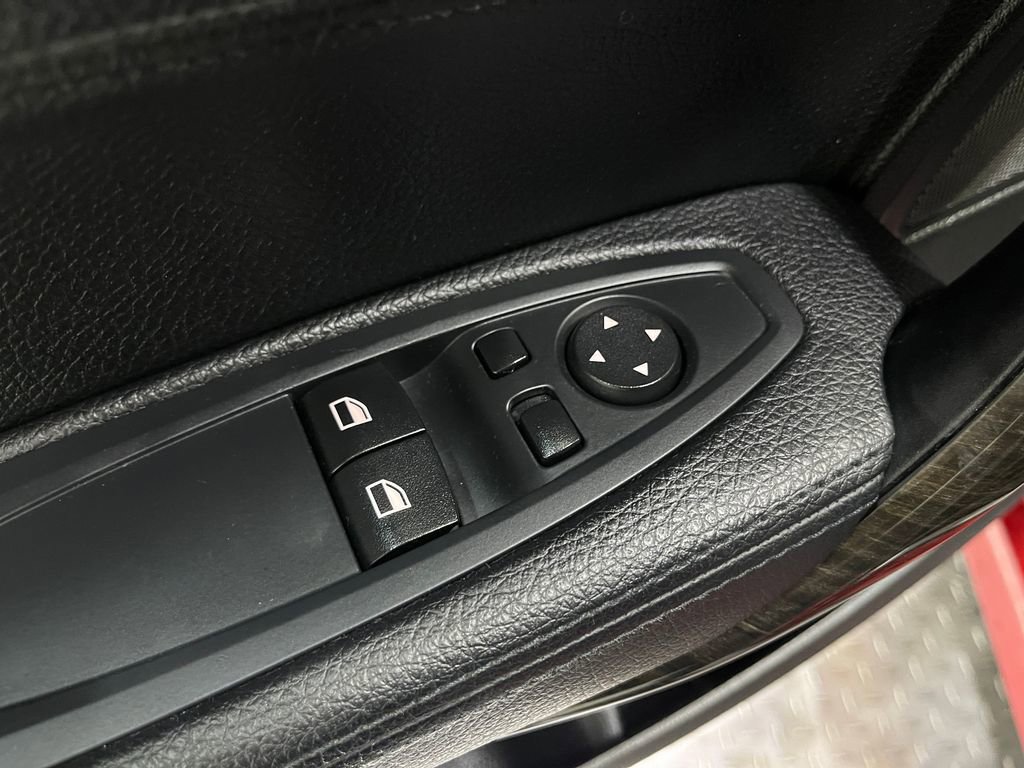 Used 2015 BMW M235i xDrive Coupe image 15