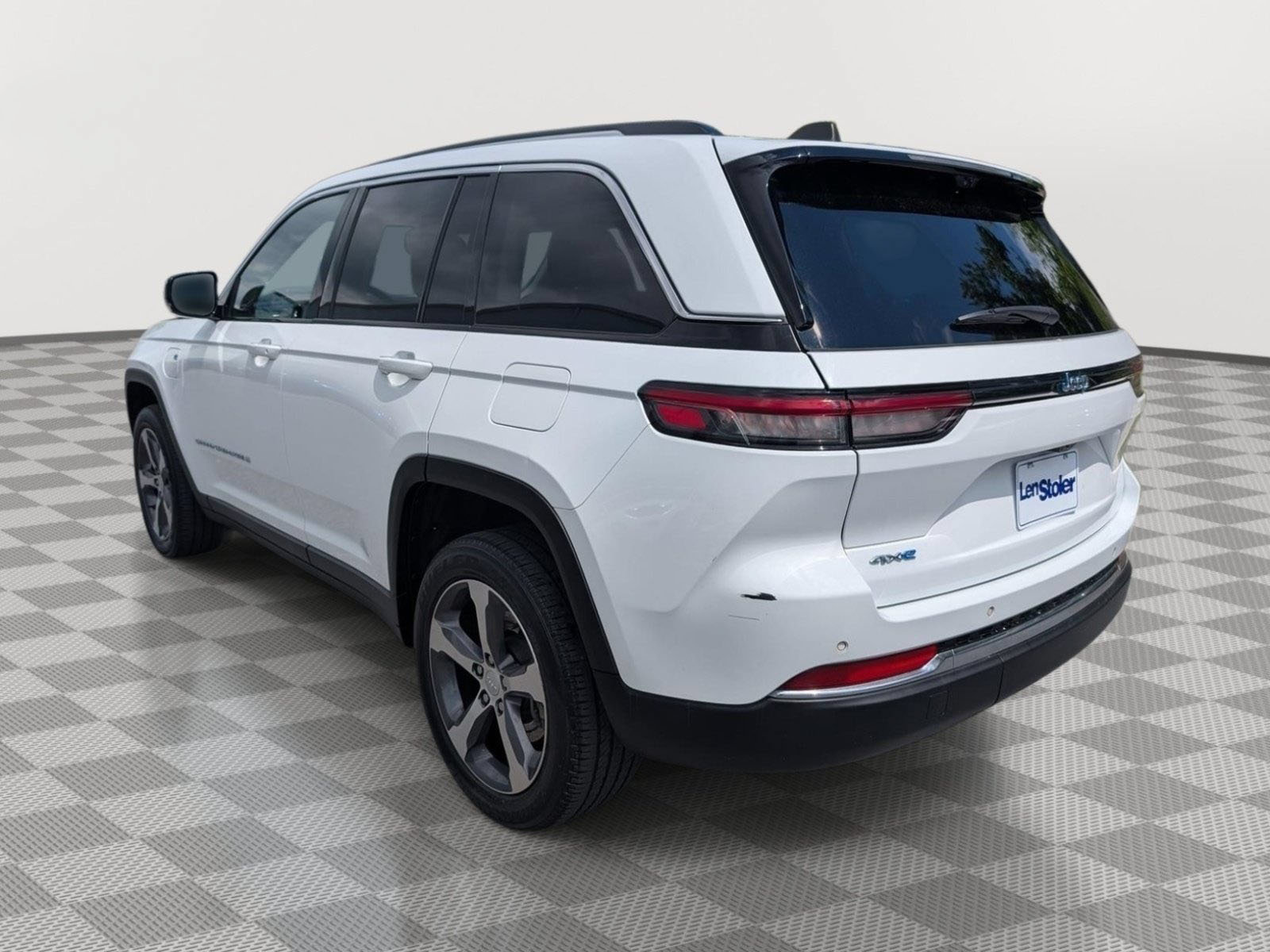 Used 2022 Jeep Grand Cherokee Limited 4xe w/ Luxury Tech Group II AWD/4WD image 3