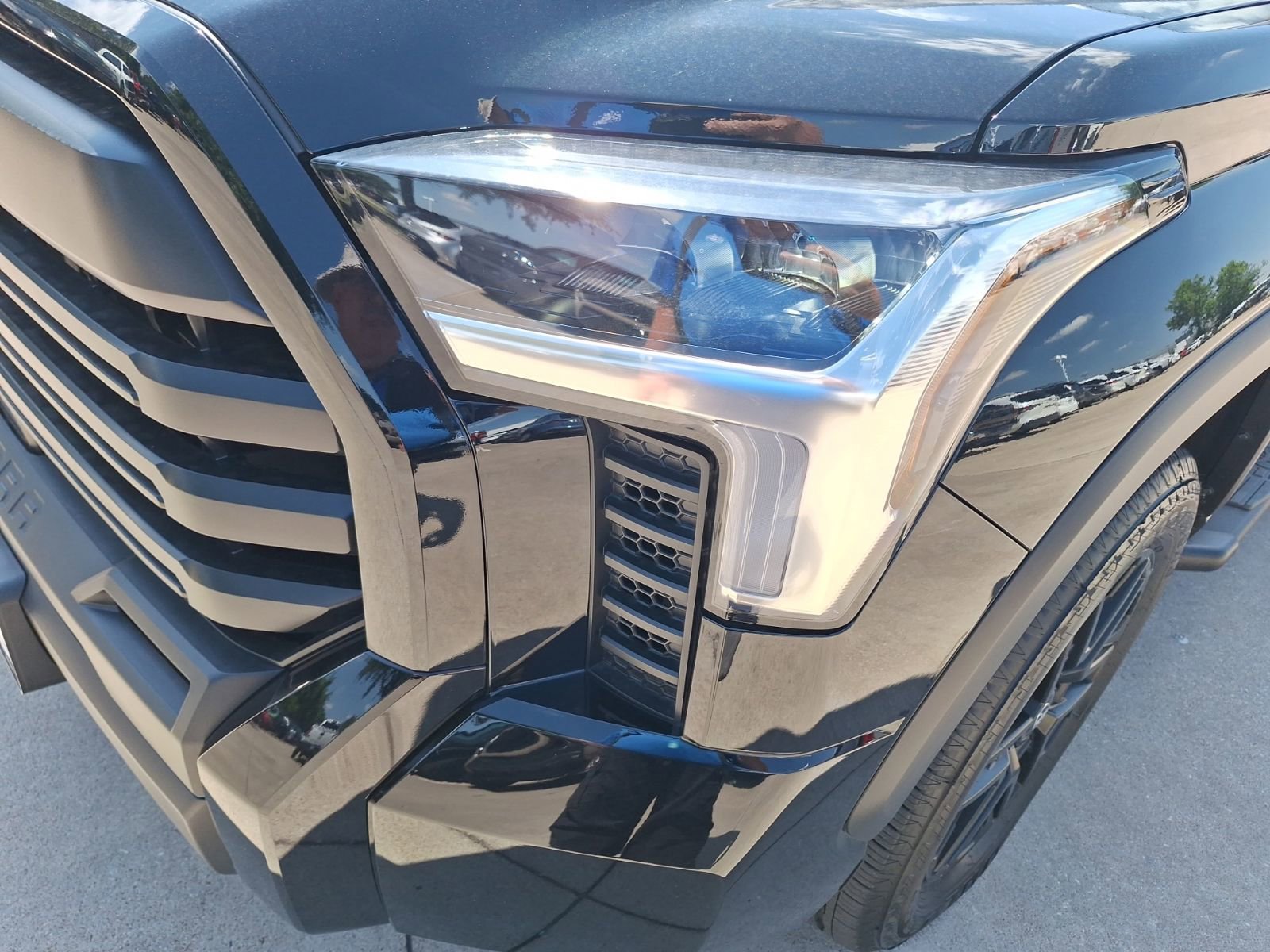 Used 2026 Toyota Tundra SR5 w/ SX Package AWD/4WD image 10