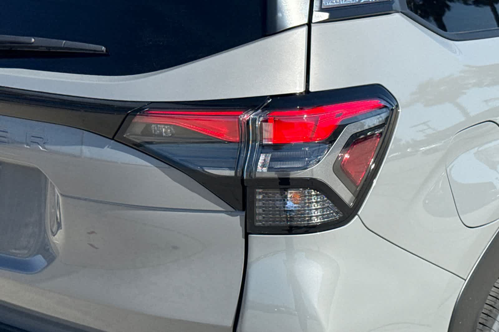 New 2026 Subaru Forester Premium AWD/4WD image 31