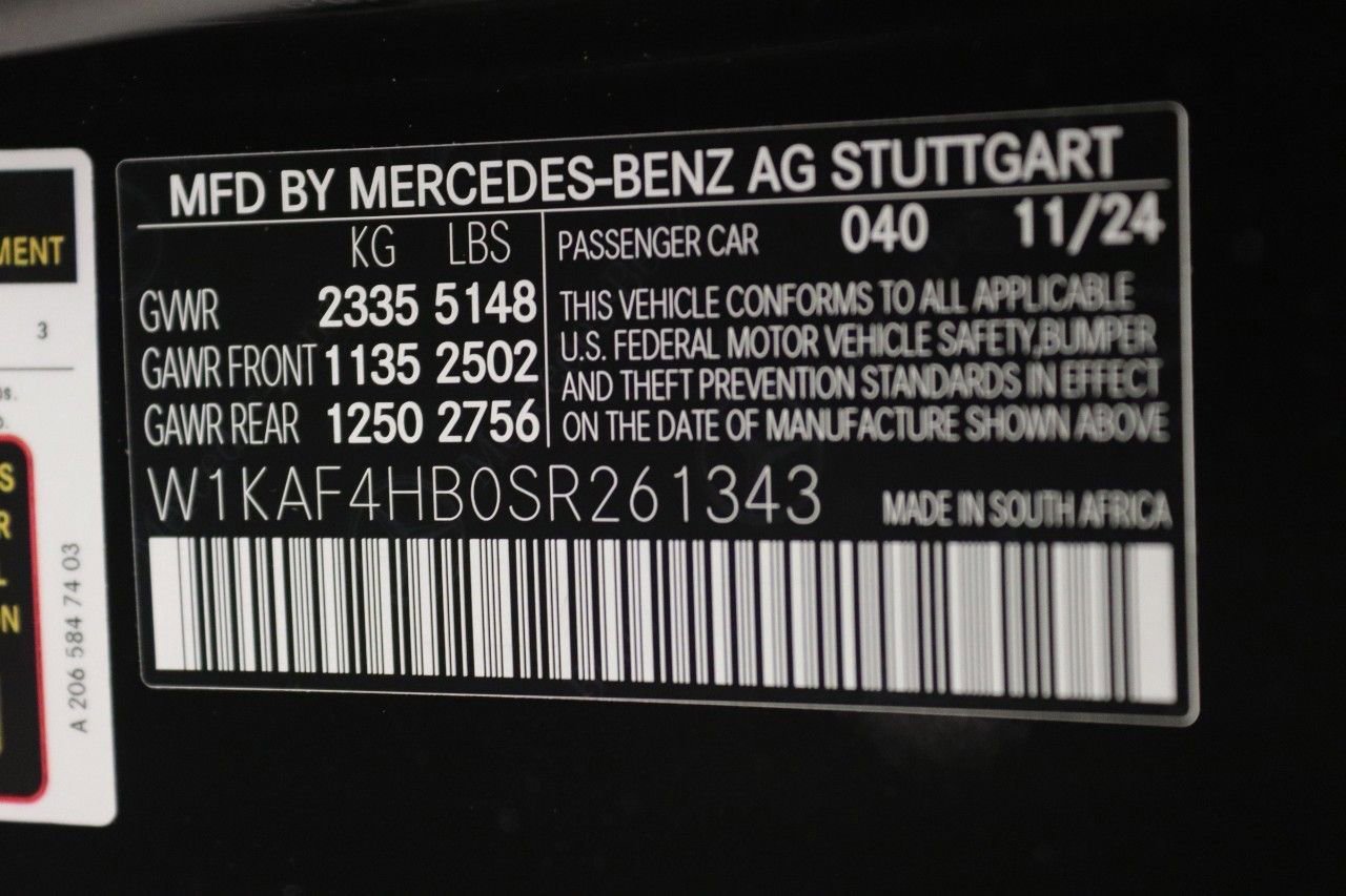 Used 2025 Mercedes-Benz C 300 4MATIC Sedan image 19