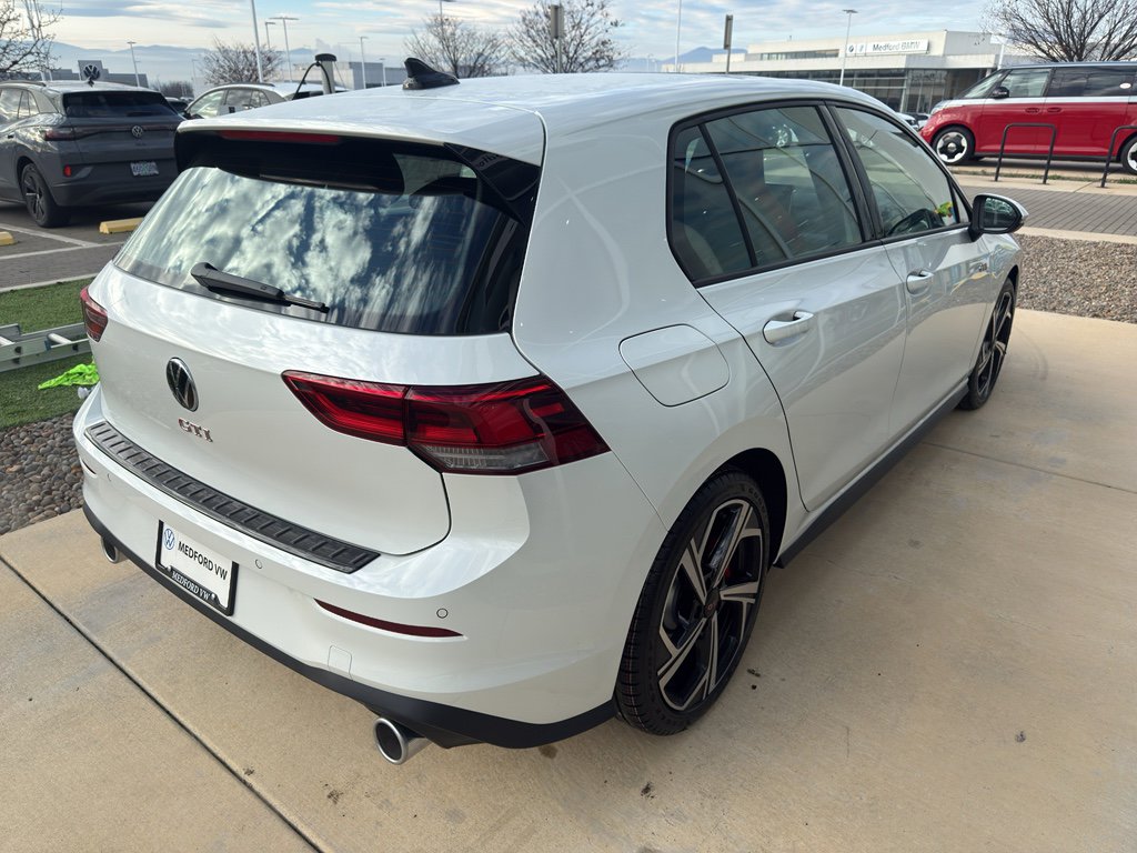 New 2026 Volkswagen GTI SE image 4