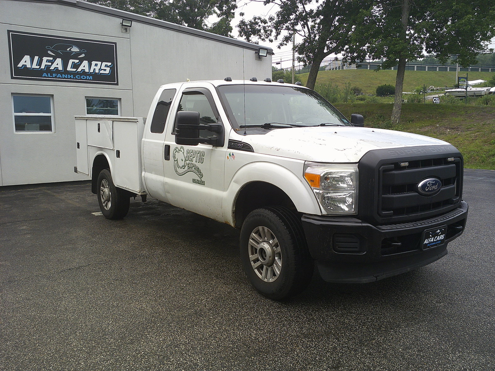 Used 2011 Ford F250 XL w/ Snow Plow Prep Pkg AWD/4WD image 3