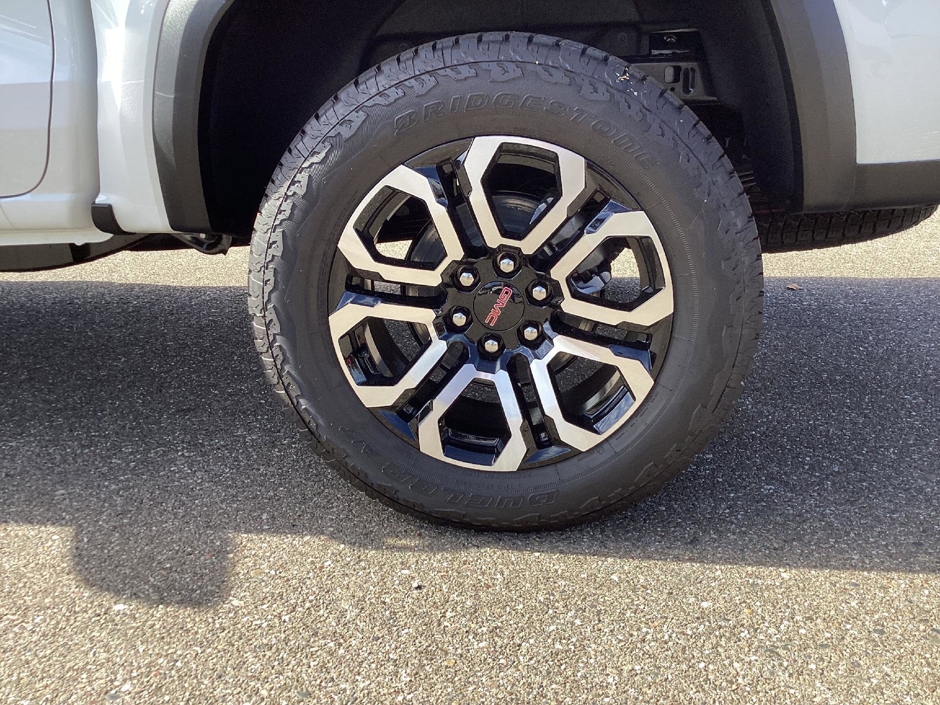 New 2025 GMC Canyon AT4 w/ Nightfall Edition image 5