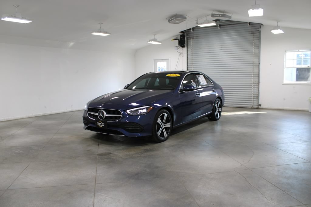 Used 2024 Mercedes-Benz C 300 Sedan image 4