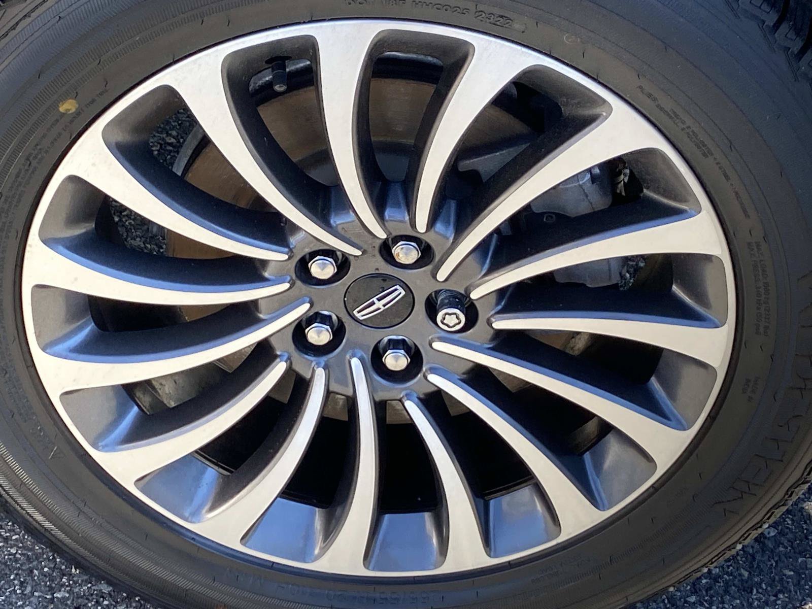 Used 2020 Lincoln Aviator Reserve w/ Equipment Group 201A AWD/4WD image 27