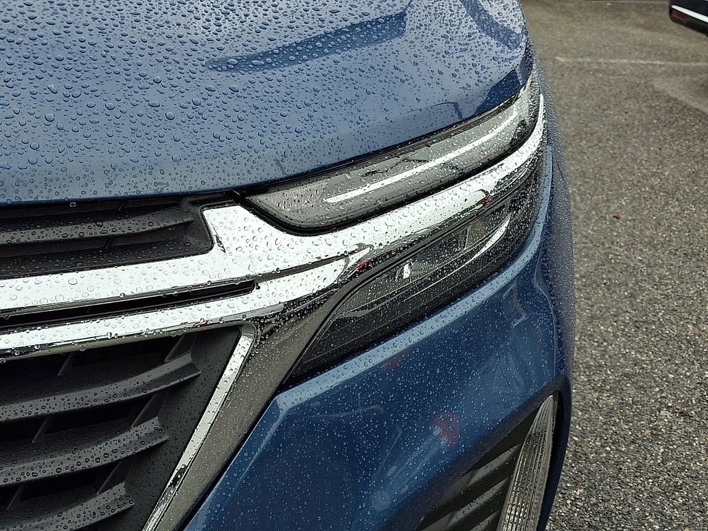 Used 2024 Chevrolet Equinox LT AWD/4WD image 9