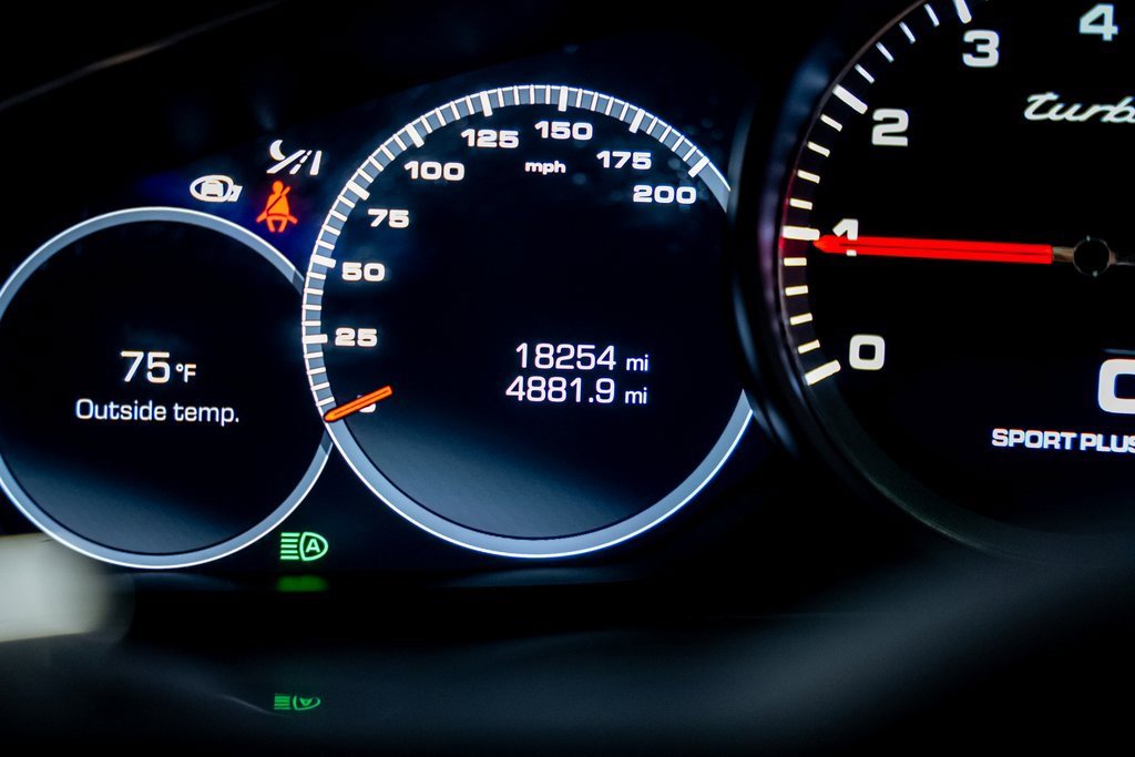 Used 2021 Porsche Cayenne Turbo image 46