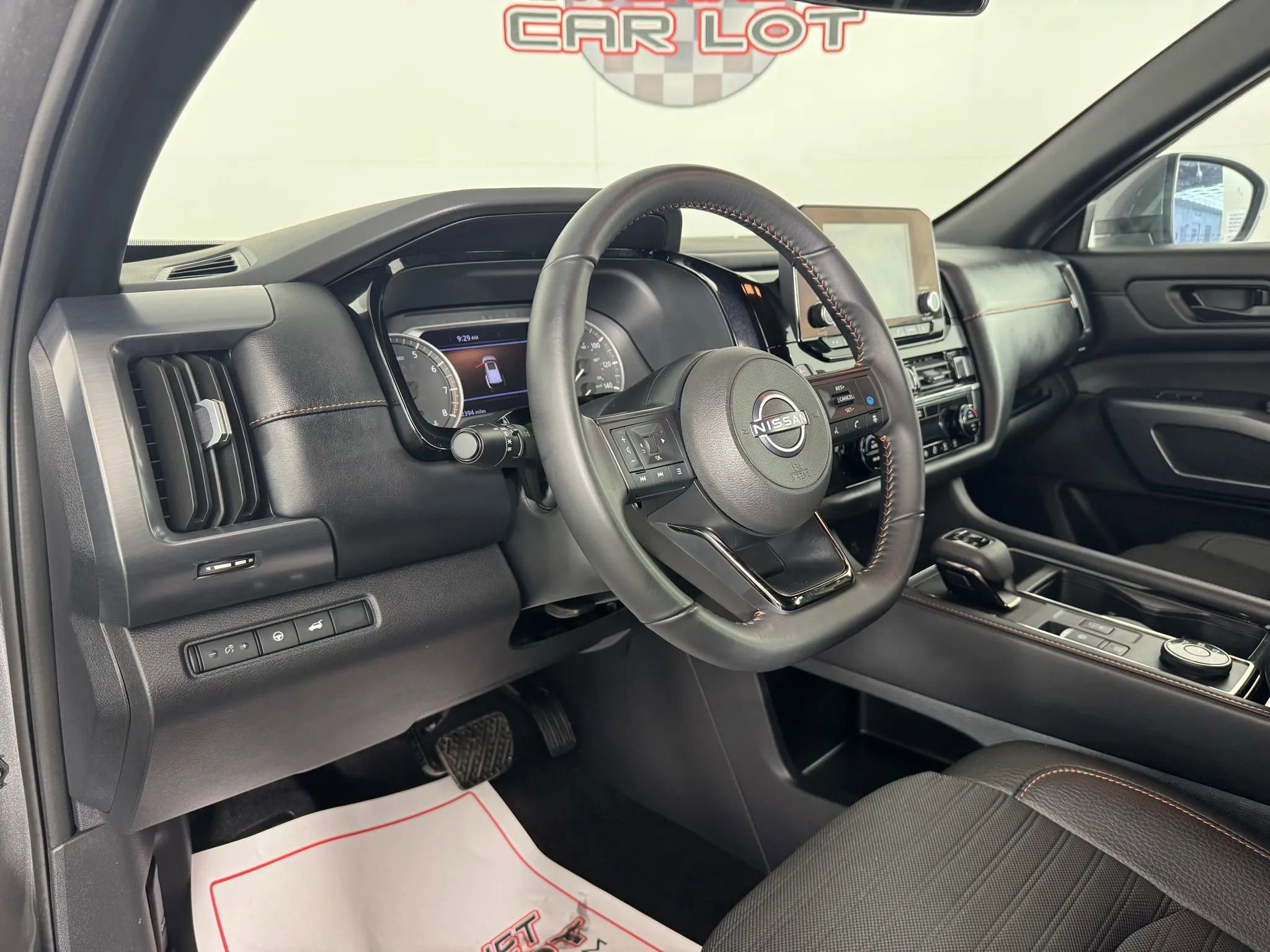 Used 2025 Nissan Pathfinder Rock Creek image 10