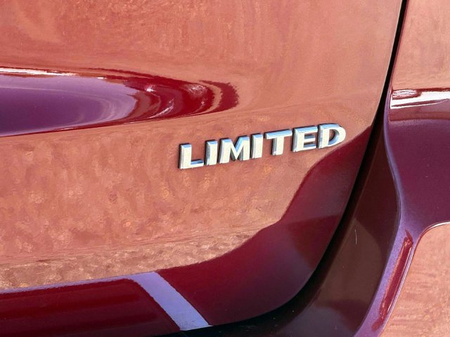 Certified 2021 Jeep Grand Cherokee Limited AWD/4WD image 11