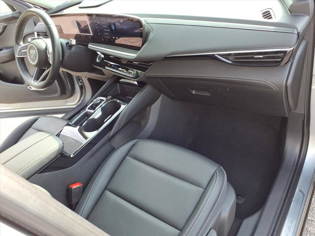 Used 2024 Buick Envision Preferred AWD/4WD image 16