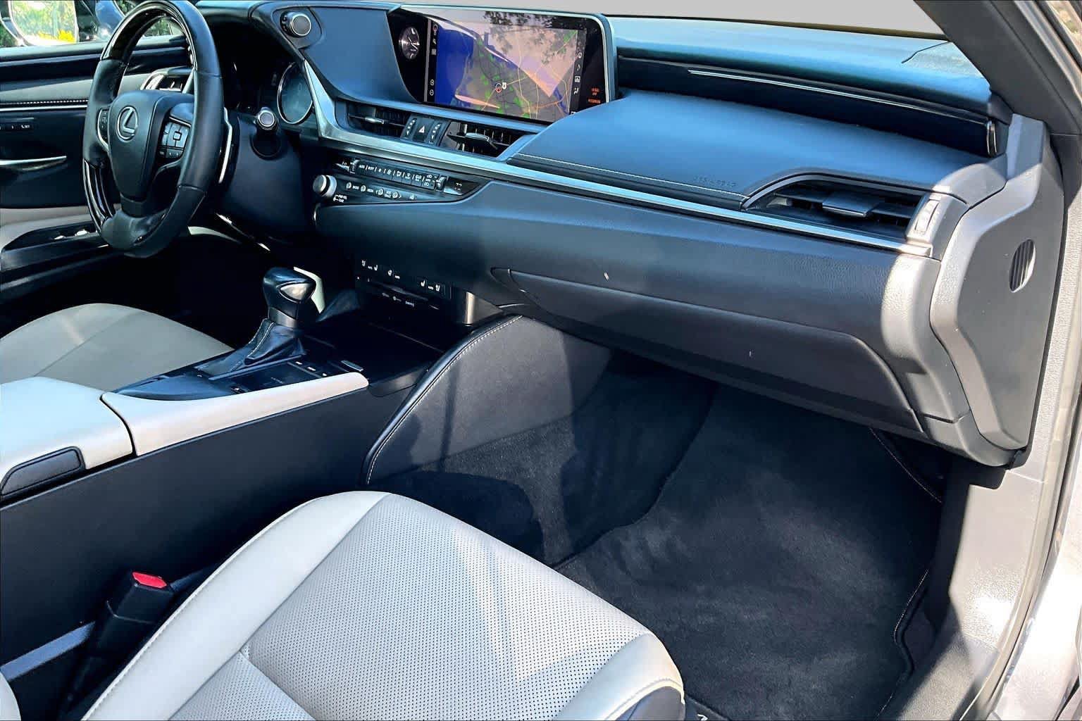 Used 2021 Lexus ES 350 w/ Premium Package FWD image 19