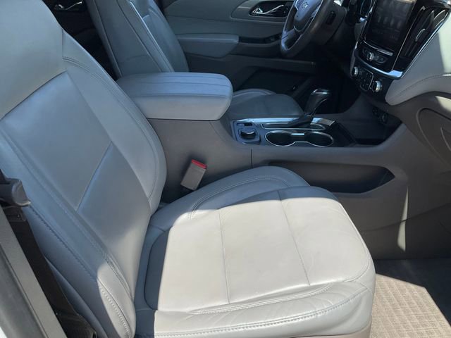 Used 2020 Chevrolet Traverse LT w/ LT Premium Package FWD image 23