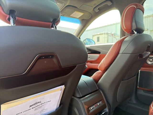 Used 2024 Lincoln Nautilus Black Label w/ Jet Appearance Package (87T) AWD/4WD image 16
