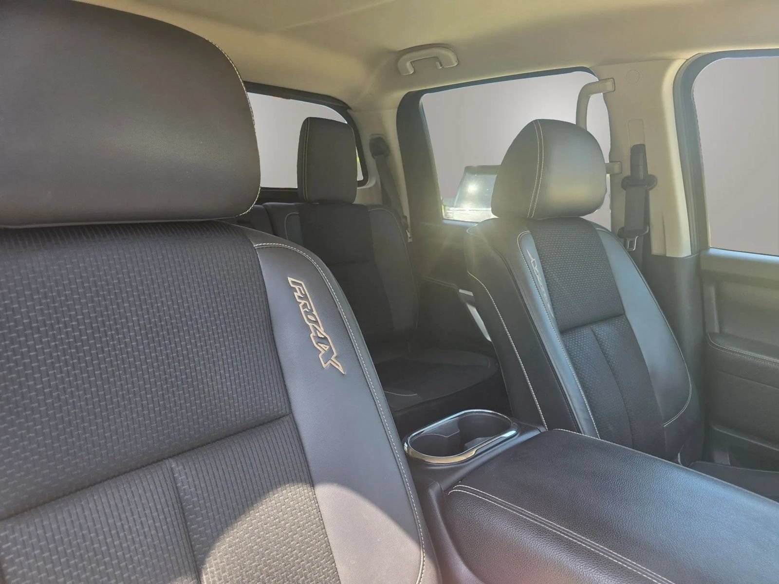 Used 2019 Nissan Titan PRO-4X AWD/4WD image 30