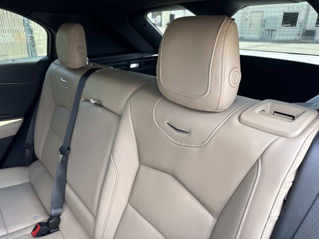 Certified 2024 Cadillac XT4 Luxury w/ Cold Weather Package FWD image 14