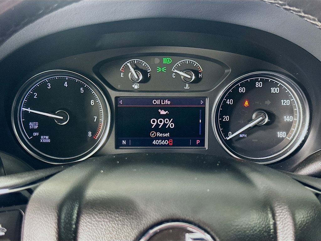 Used 2023 Buick Enclave Essence image 25