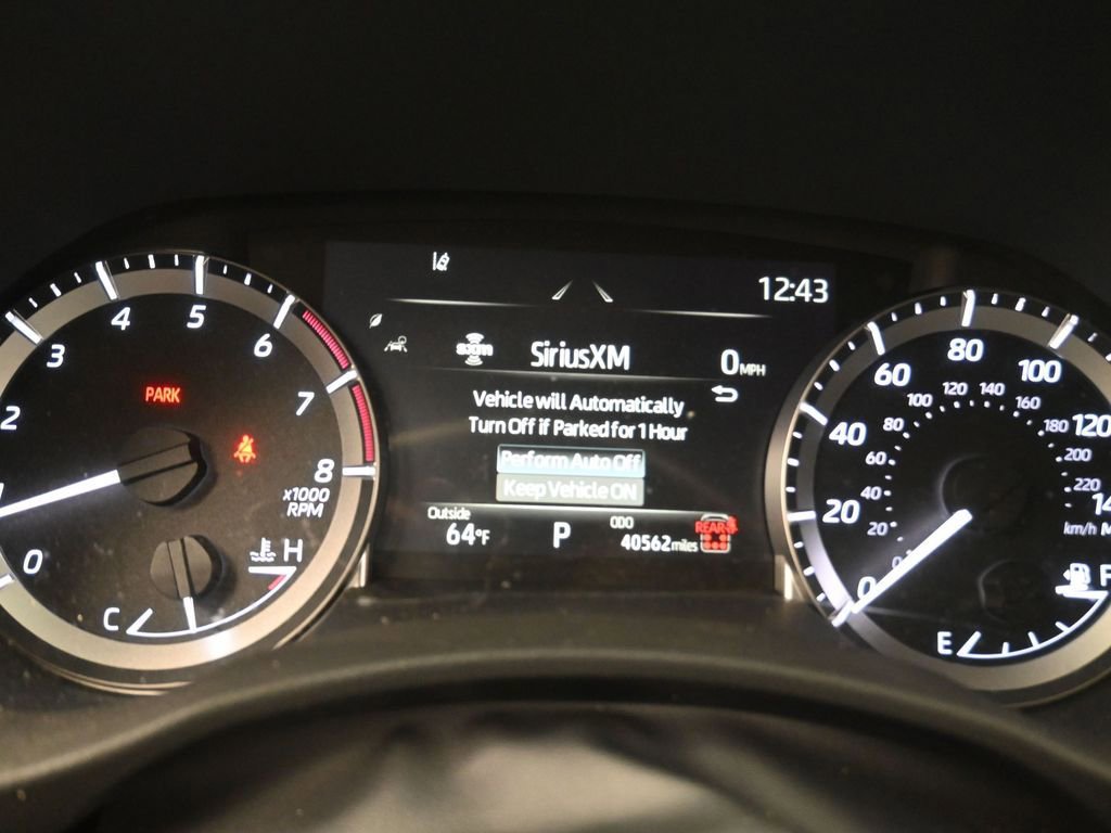 Used 2024 Toyota Highlander XSE FWD image 11