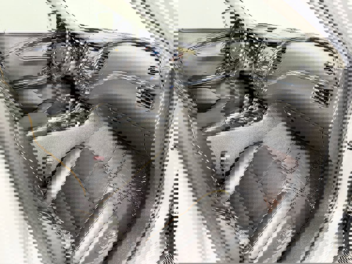 Used 2018 Chevrolet Impala Premier FWD image 46