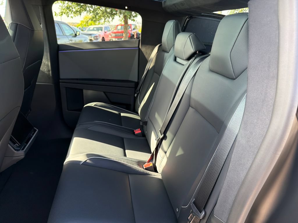 Used 2024 Tesla Cybertruck AWD Crew Cab image 35