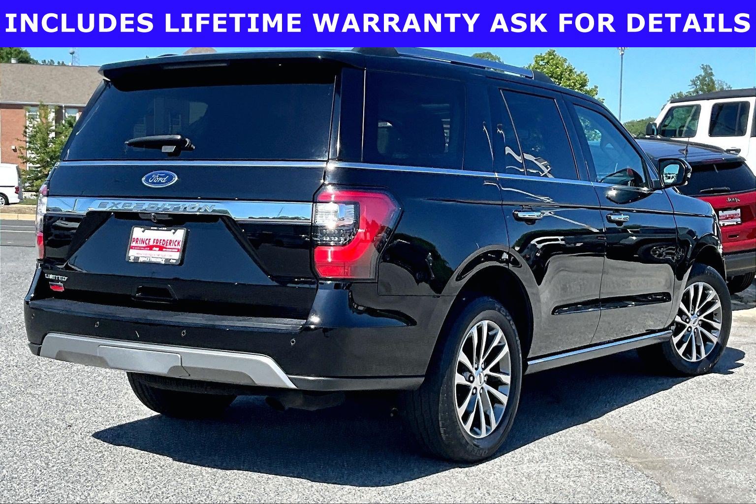 Used 2018 Ford Expedition Limited w/ Equipment Group 301A AWD/4WD image 10