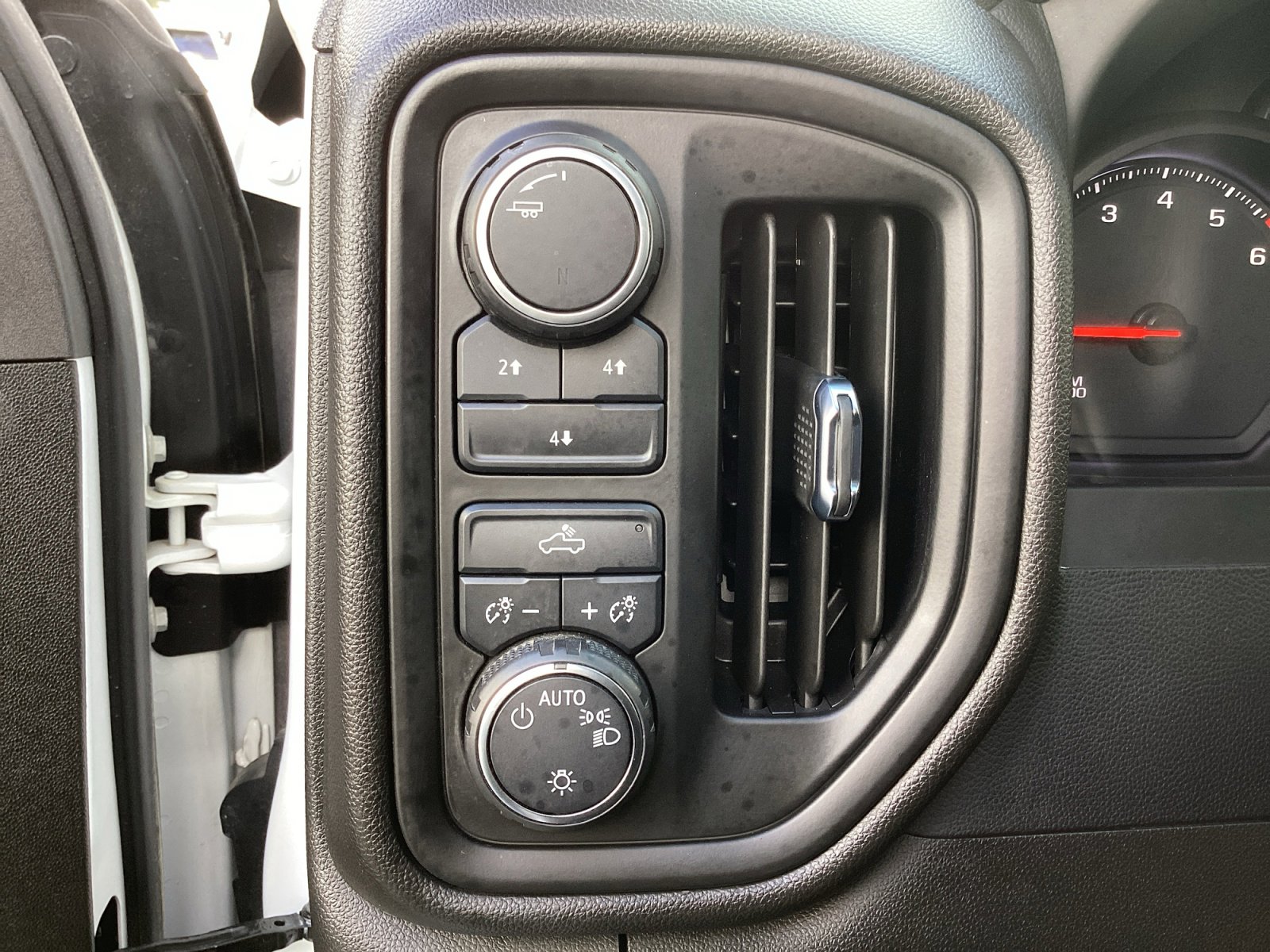 Used 2022 Chevrolet Silverado 2500 W/T w/ WT Convenience Package AWD/4WD image 28