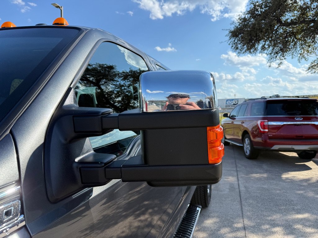 Used 2016 Ford F350 Lariat w/ Lariat Ultimate Package AWD/4WD image 10
