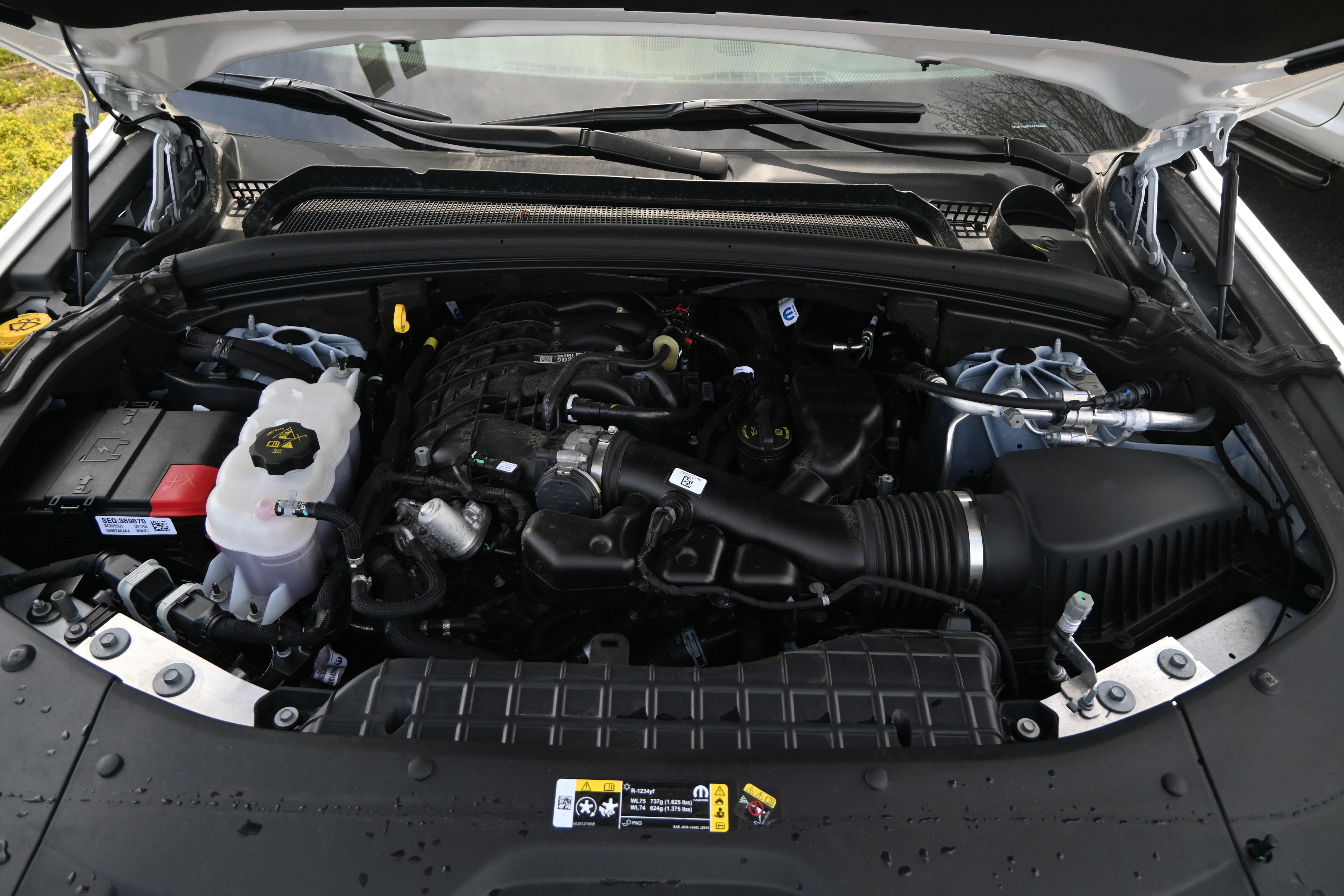 Used 2025 Jeep Grand Cherokee Laredo X image 24