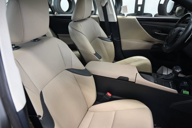 Used 2021 Lexus ES 250 w/ Premium Package AWD/4WD image 9