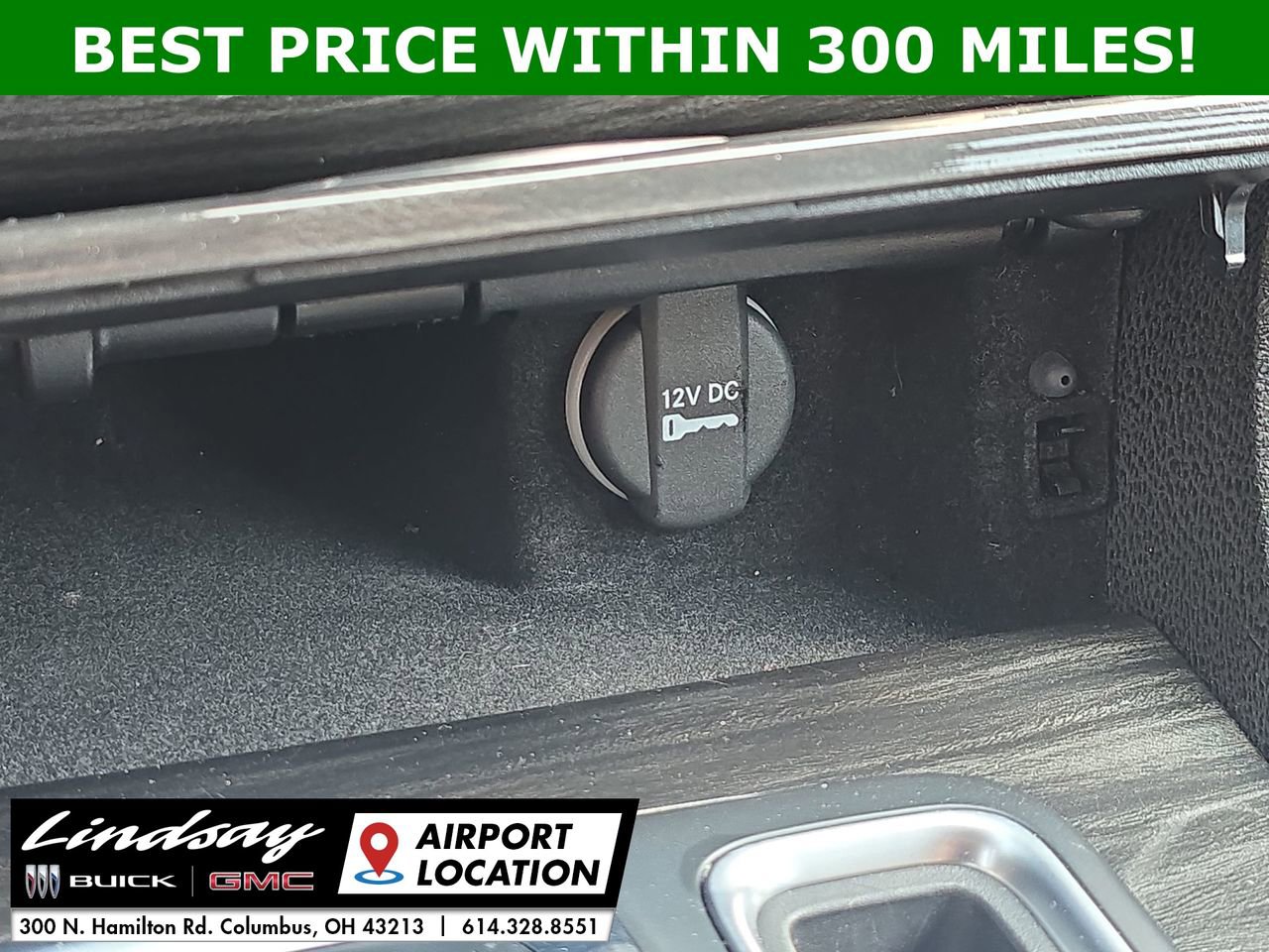 Used 2022 Chrysler 300 Touring image 37