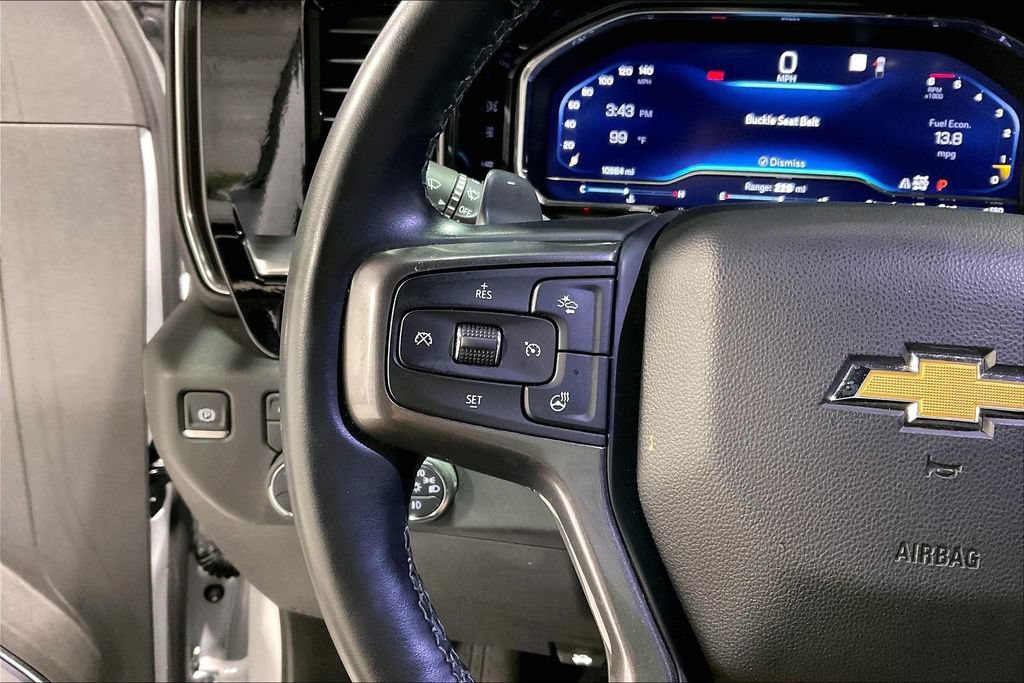 Used 2025 Chevrolet Silverado 1500 High Country AWD/4WD image 25