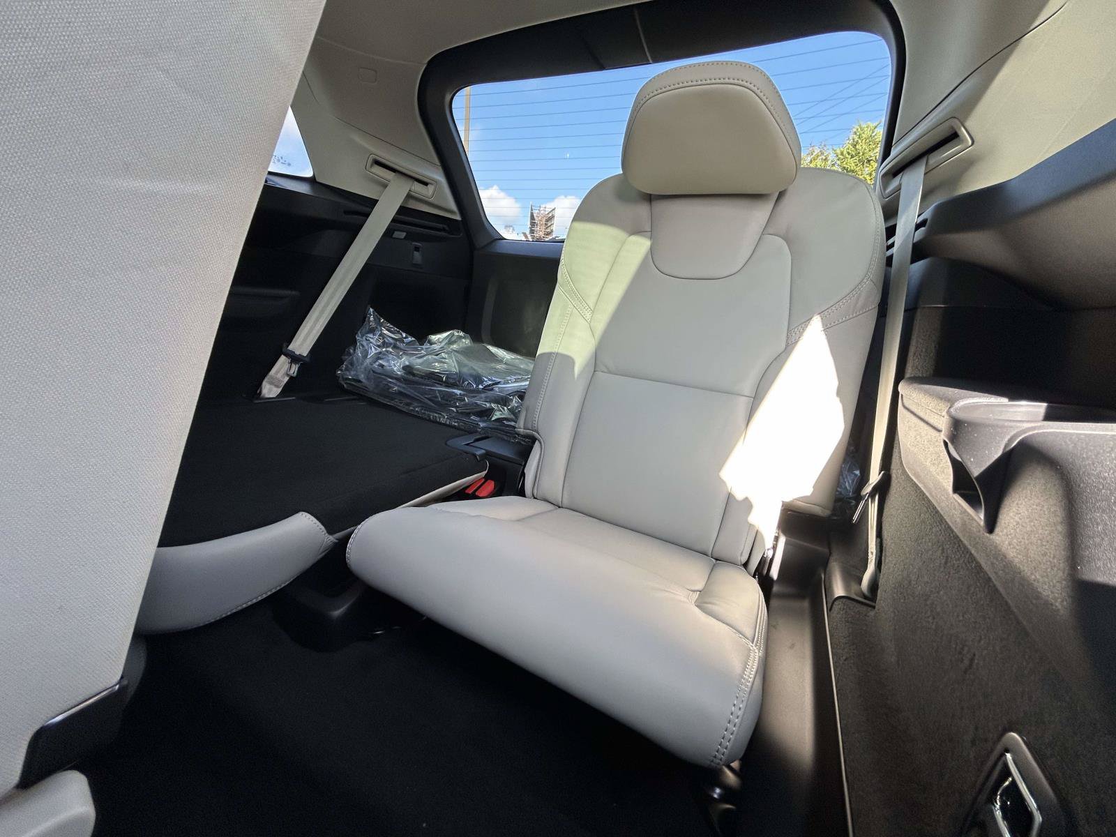 New 2026 Volvo XC90 B6 Ultra w/ Protection Package AWD/4WD image 12