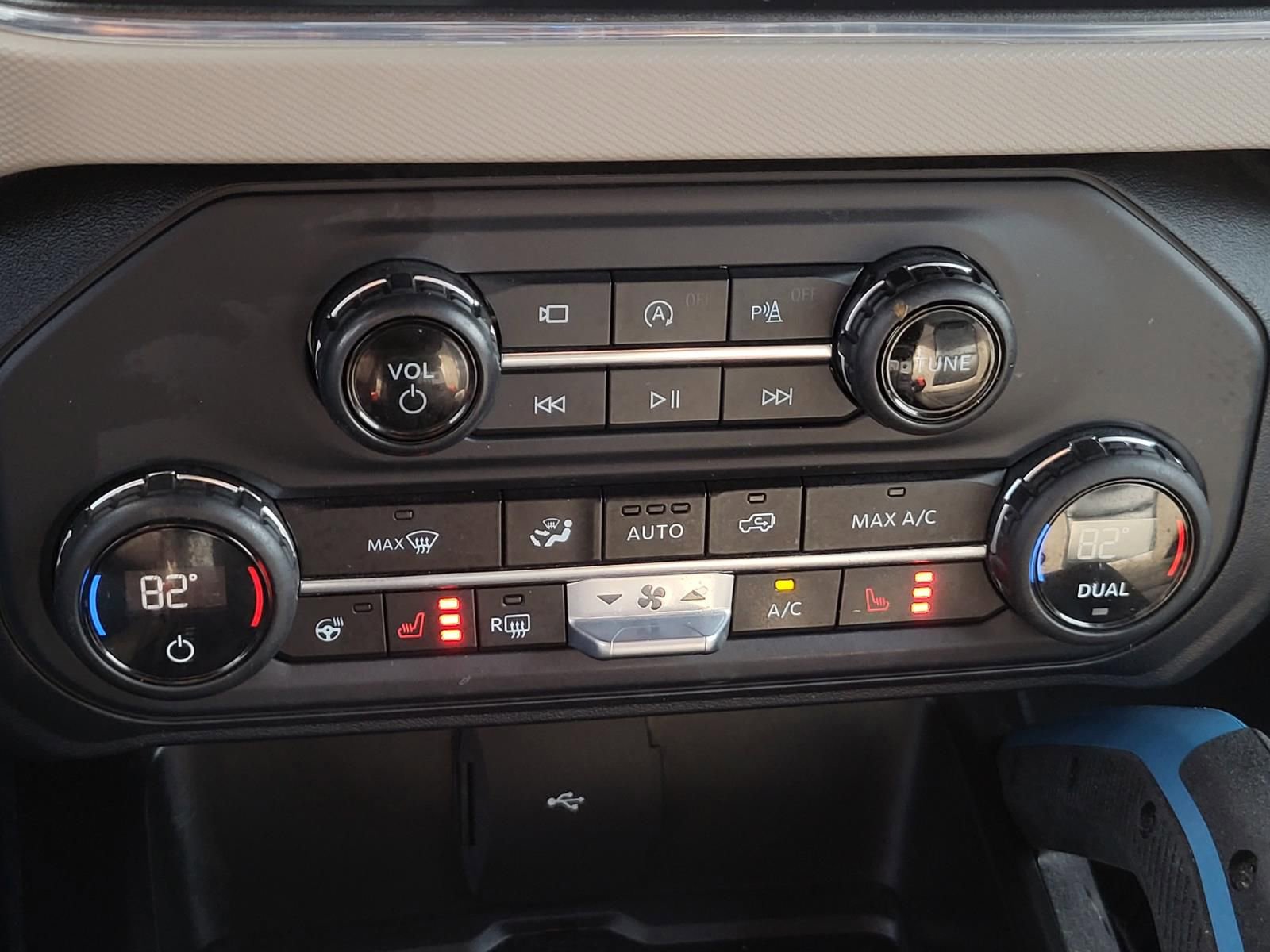 Used 2023 Ford Bronco Wildtrak image 21