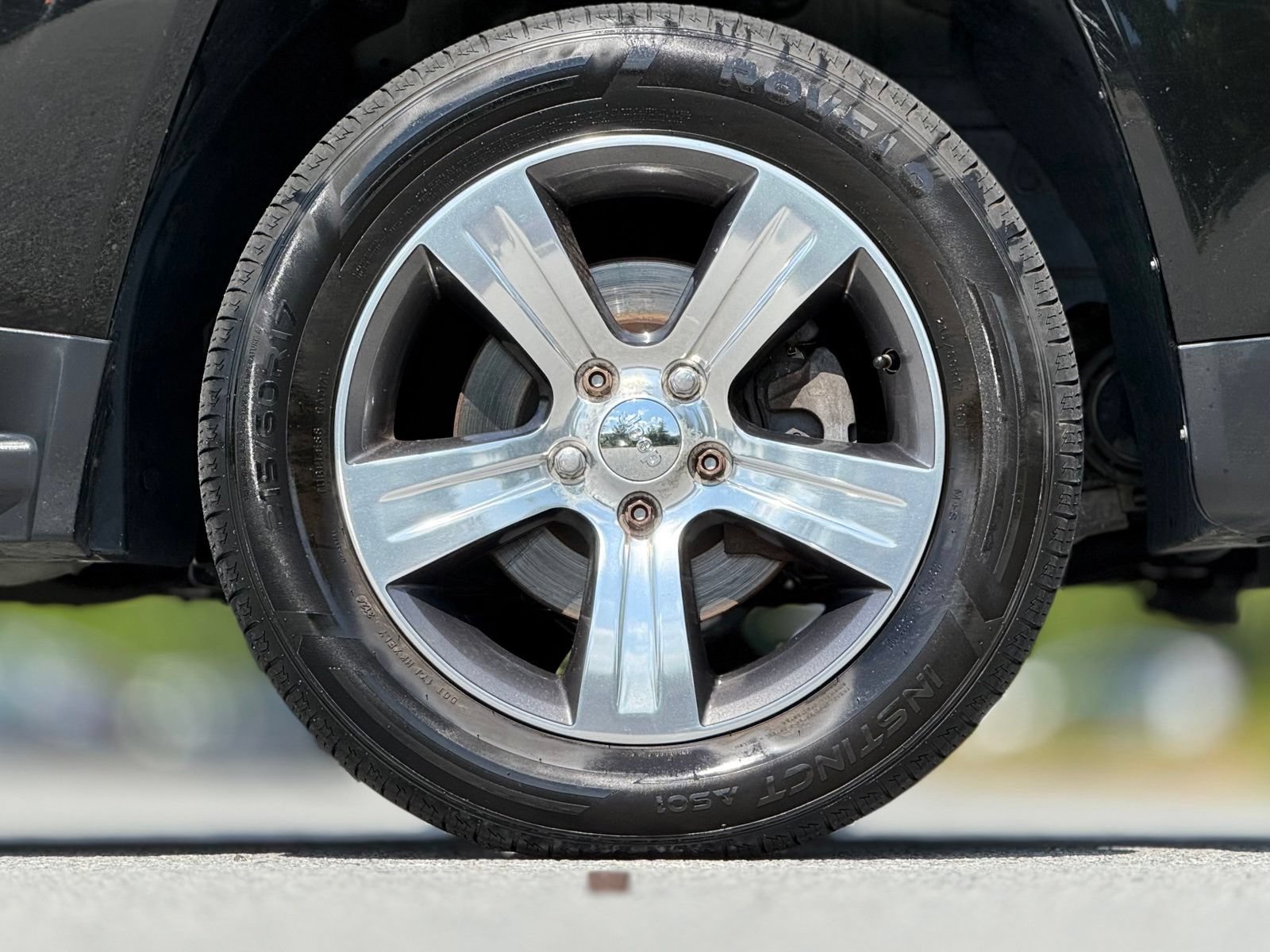 Used 2017 Jeep Compass High Altitude FWD image 19