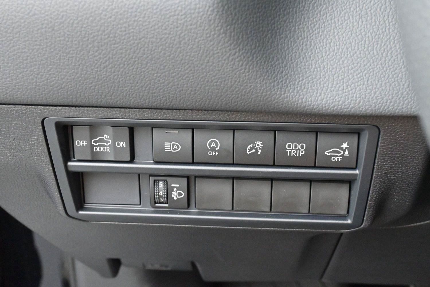 Used 2026 Toyota Tundra Limited AWD/4WD image 28
