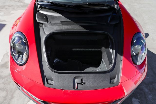 Certified 2025 Porsche 911 Carrera image 28