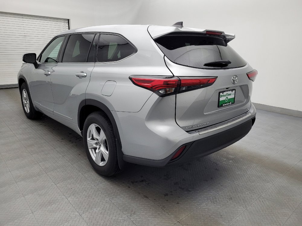 Used 2022 Toyota Highlander L image 5