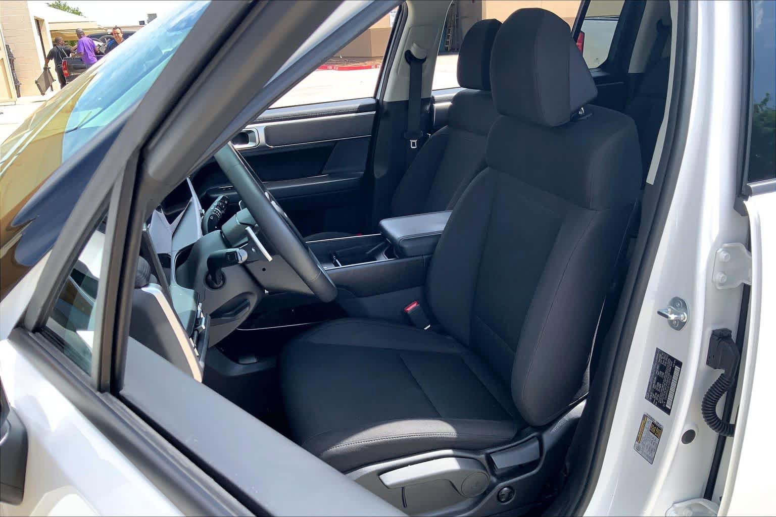 Certified 2026 Hyundai Santa Fe SE FWD image 8