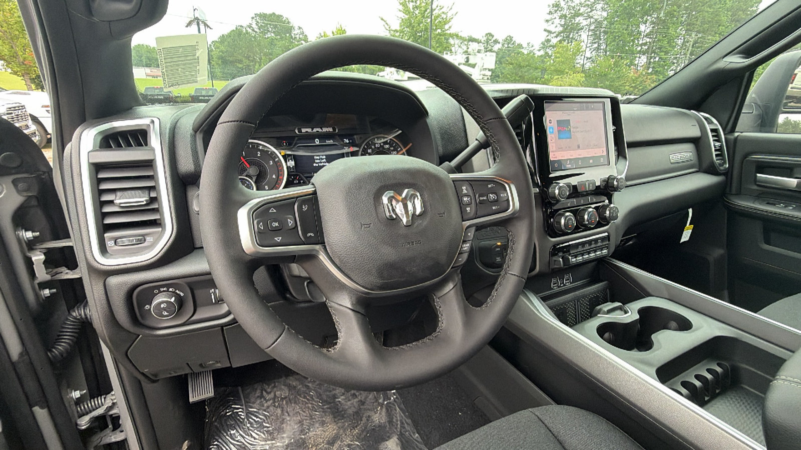 New 2026 RAM 3500 Big Horn AWD/4WD image 21