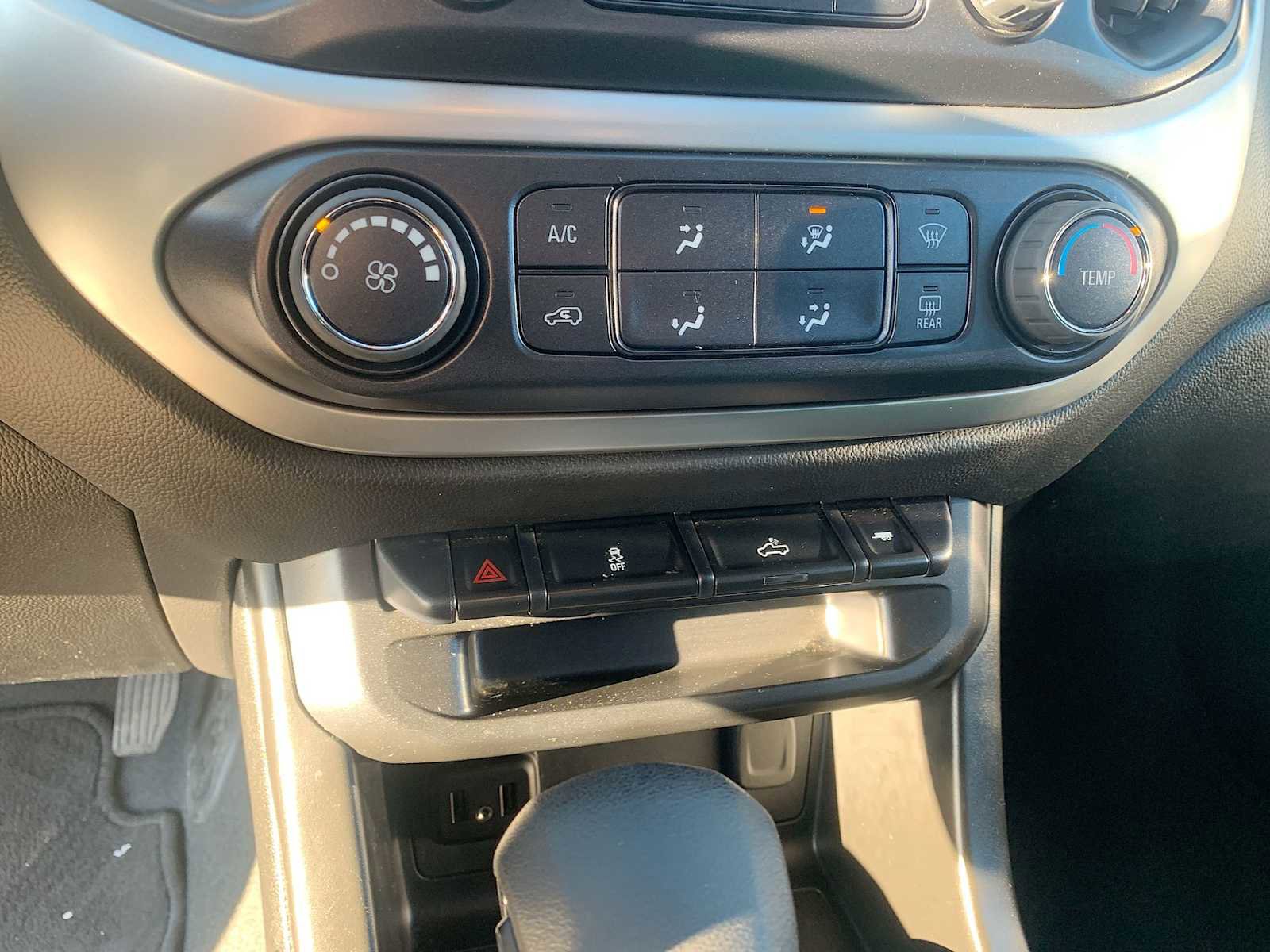 Certified 2022 Chevrolet Colorado LT w/ LT Convenience Package image 16