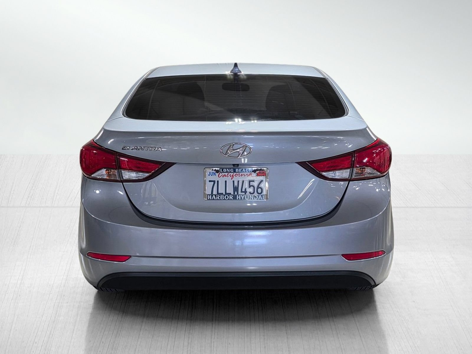 Used 2016 Hyundai Elantra SE w/ Option Group 02 FWD image 6