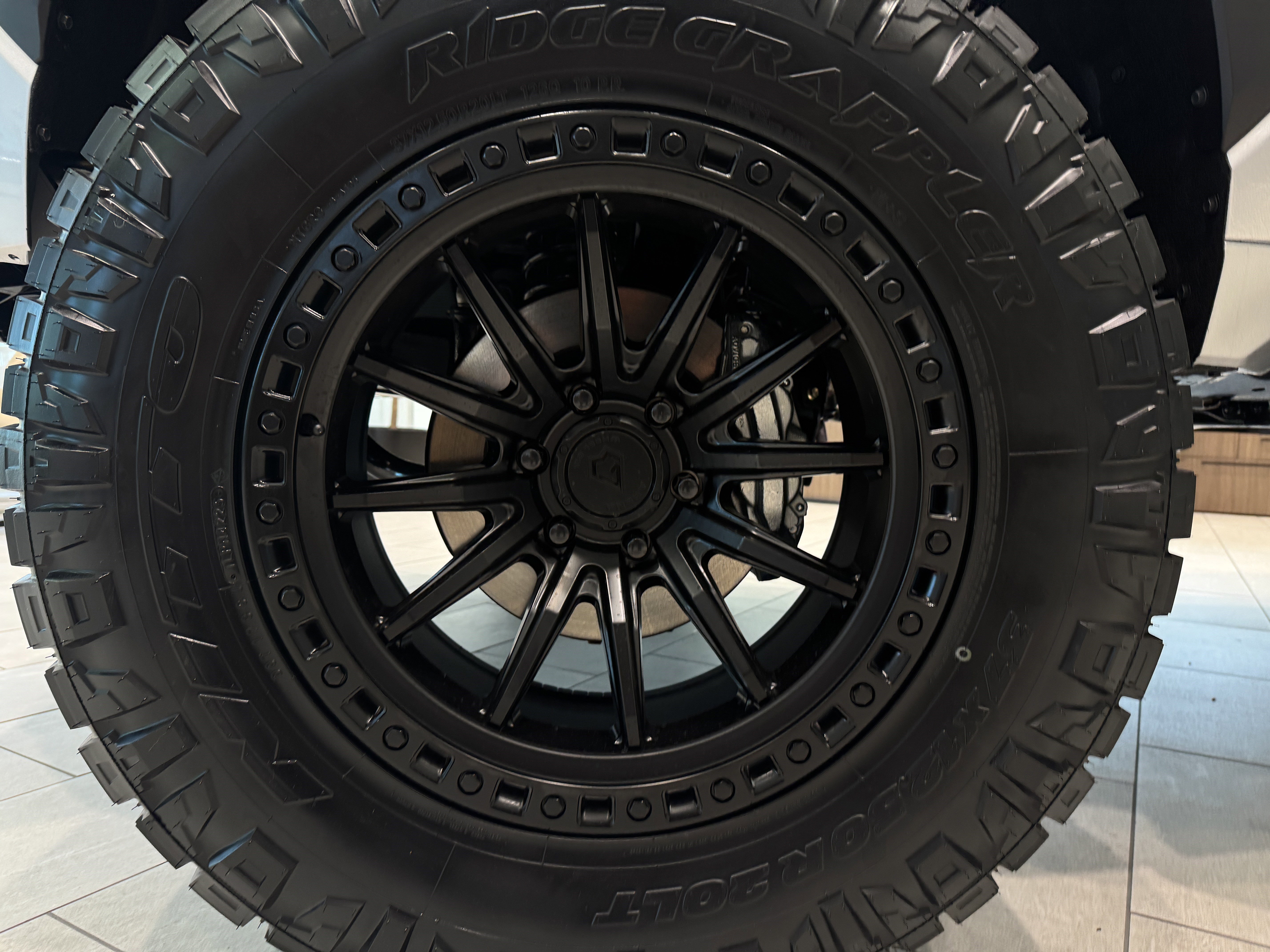 New 2026 Toyota Tundra Limited AWD/4WD image 7