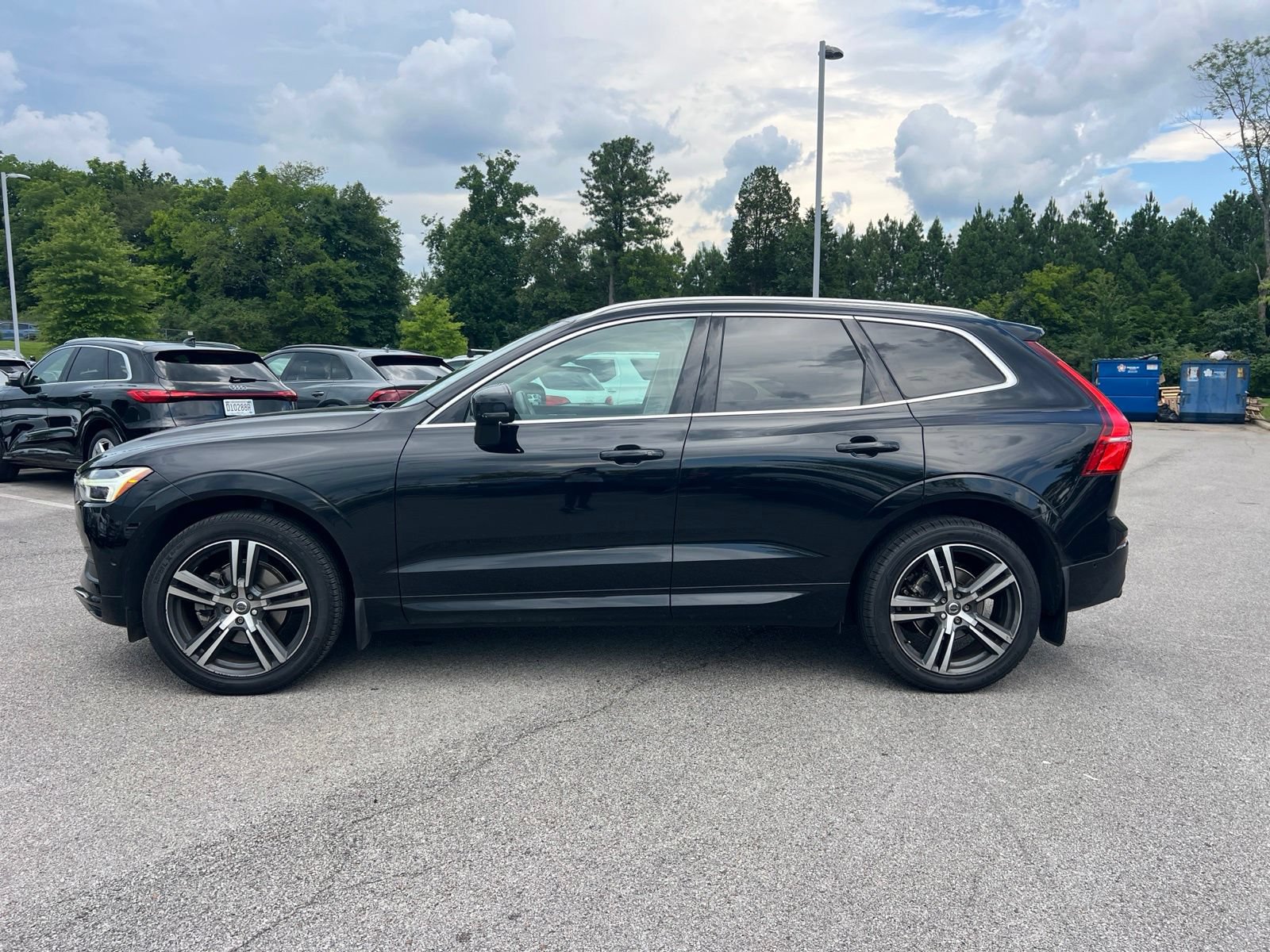 Used 2019 Volvo XC60 T5 Momentum w/ Premium Package FWD image 5