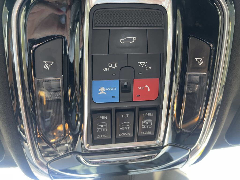 Used 2023 Jeep Grand Cherokee L Summit image 43