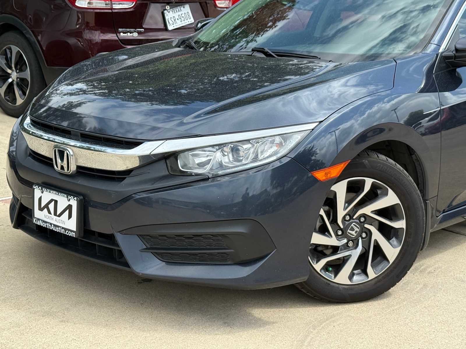 Used 2017 Honda Civic EX image 2