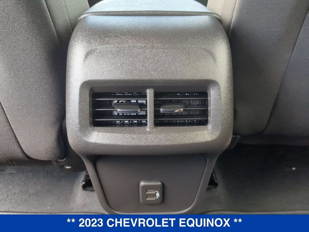 Used 2023 Chevrolet Equinox LT AWD/4WD image 17